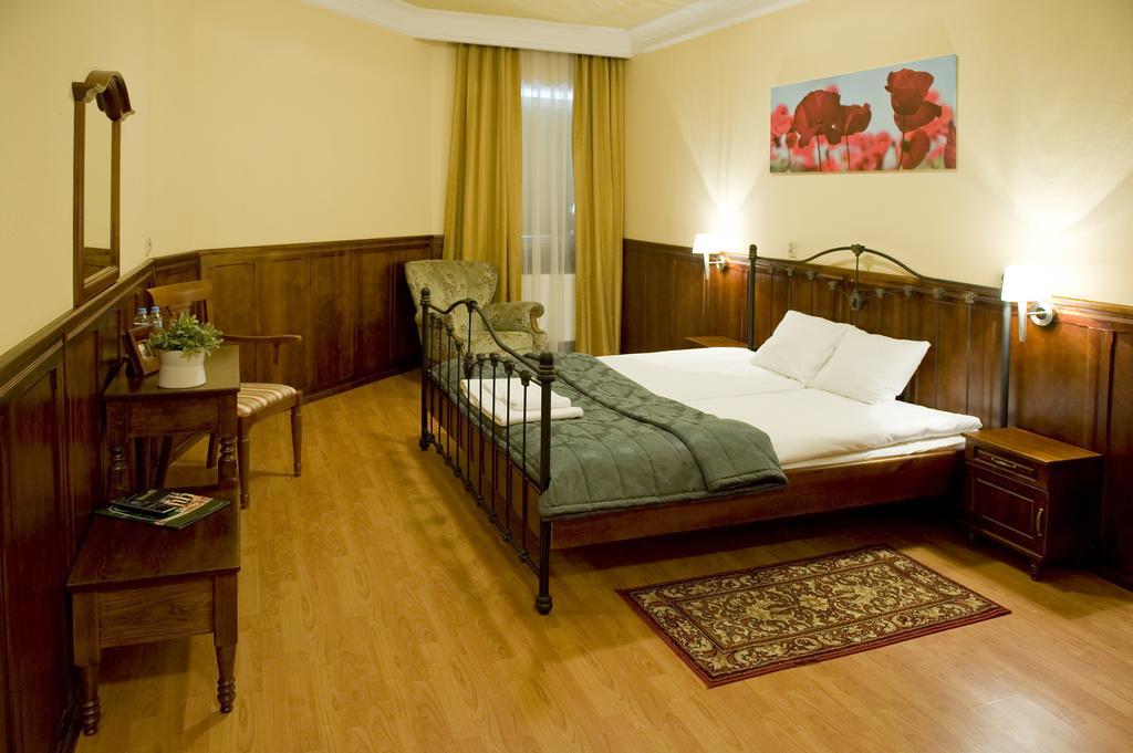 Hotel Kresowianka Бидгошч Екстериор снимка