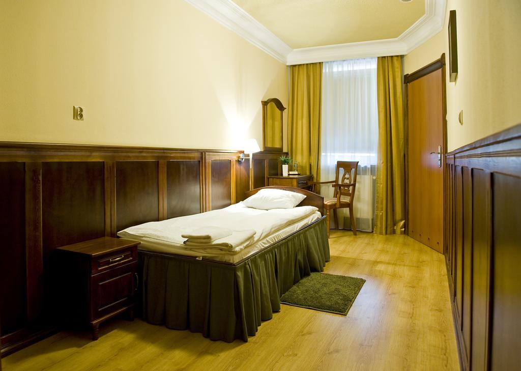 Hotel Kresowianka Бидгошч Екстериор снимка