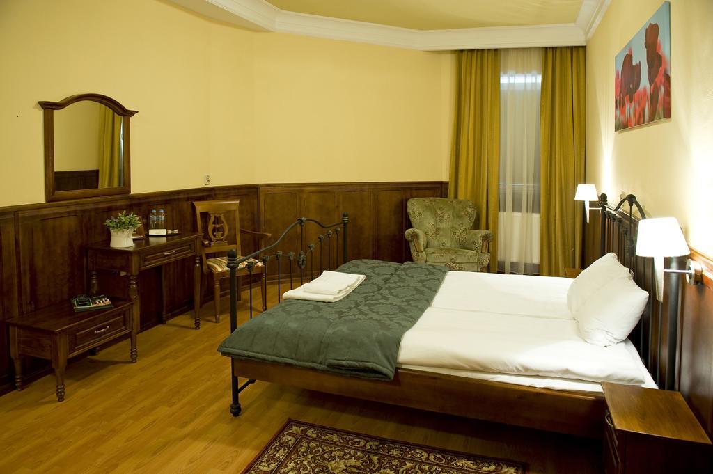 Hotel Kresowianka Бидгошч Екстериор снимка